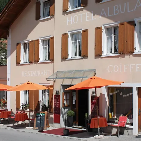 Hotel Albula 3*
