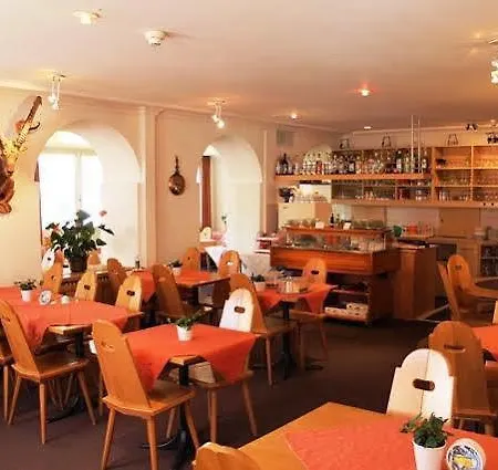Albula Hotel 3*